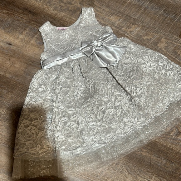 Silver dress - Picture 3 of 7